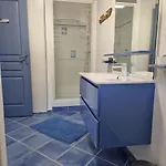 U Melu Grand T2 Bleu En Rez De Jardin Tiuccia