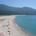 Résidence U Melu Grand T2 Bleu En Rez De Jardin Tiuccia