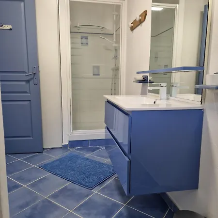 Résidence U Melu Grand T2 Bleu En Rez De Jardin Tiuccia