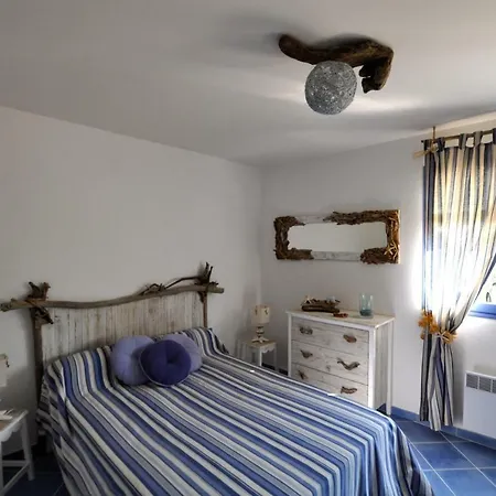 Apartment U Melu Grand T2 Bleu En Rez De Jardin *