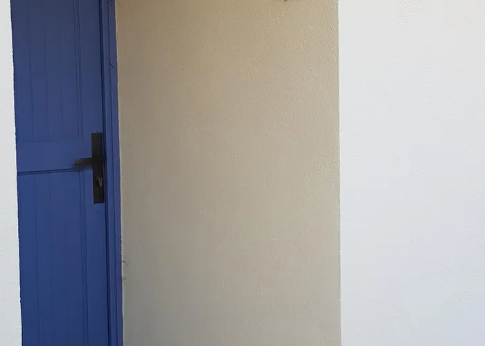 Résidence U Melu Grand T2 Bleu En Rez De Jardin Appartement *