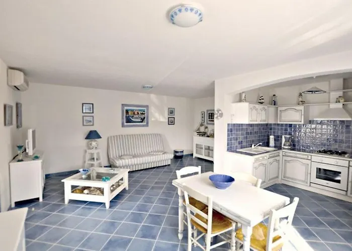 Résidence U Melu Grand T2 Bleu En Rez De Jardin *